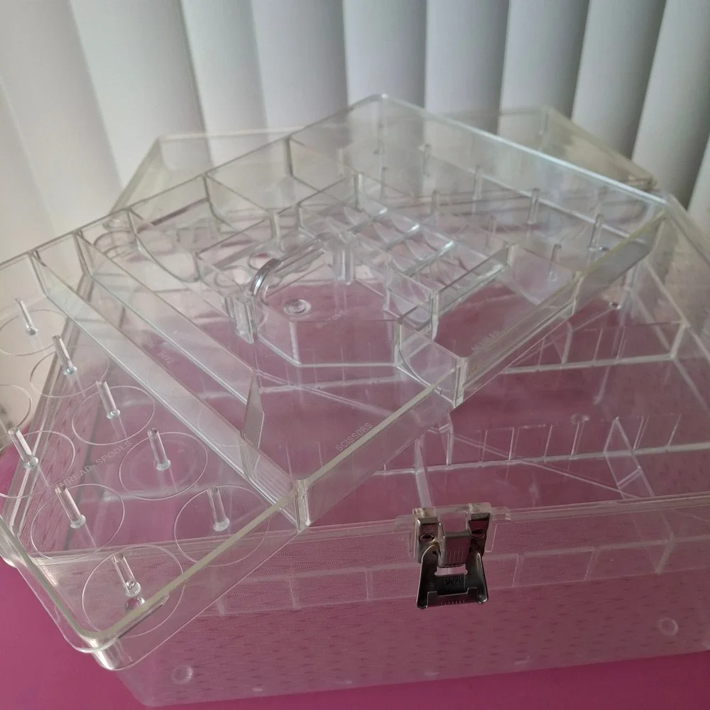 Wil-Hold Vintage Clear Plastic Sewing Box Craft Organizer 2 Removeable Trays